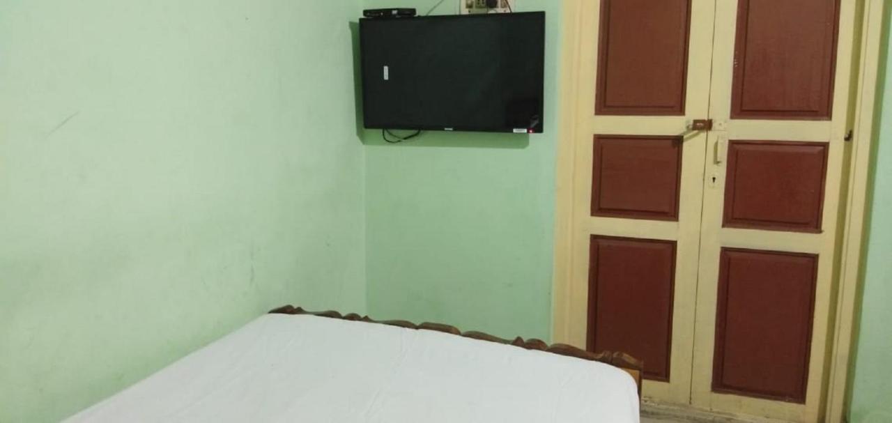 Family Guest House Near Bus-Stand Pondicherry Exterior photo