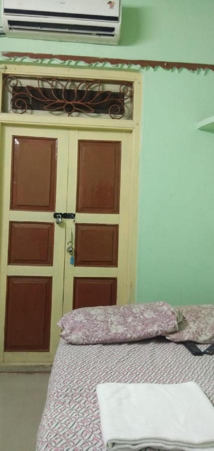Family Guest House Near Bus-Stand Pondicherry Exterior photo